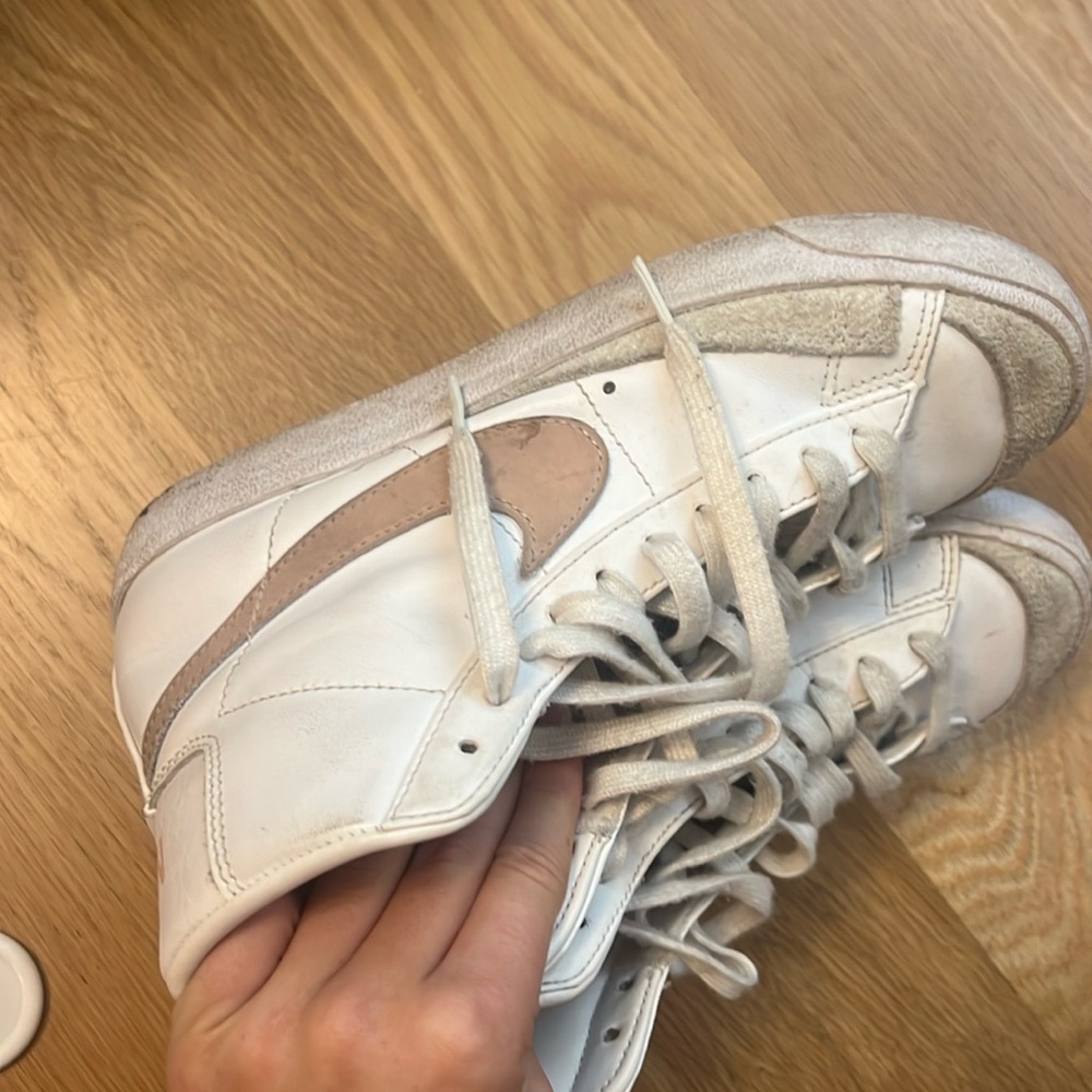 light pink nike blazers size US 7
